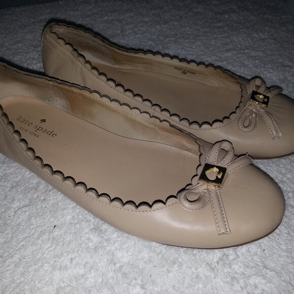 Size 8 Nude Kate Spade Scalloped Ballet Flats Worn - Picture 1 of 12